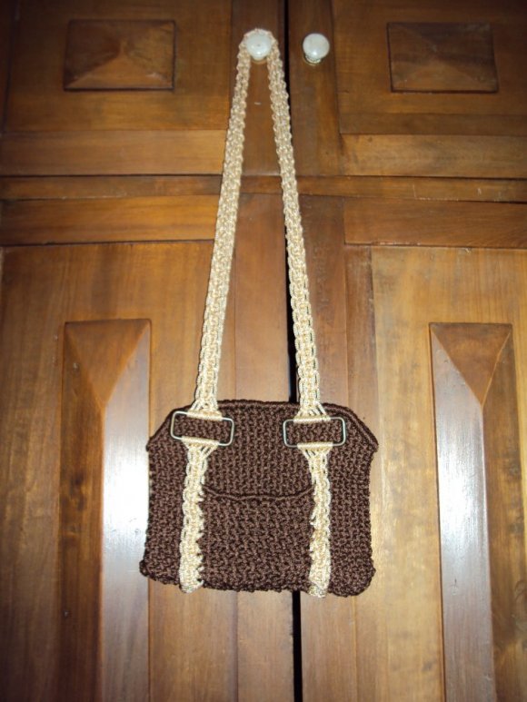 Mini bolso café y crema