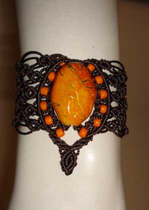 Pulsera cafe y naranja